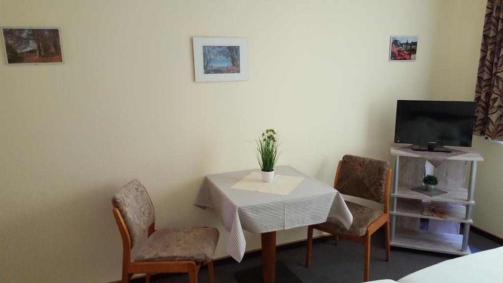 Hotel Restaurant Gunsetal Bad Berleburg Exterior foto